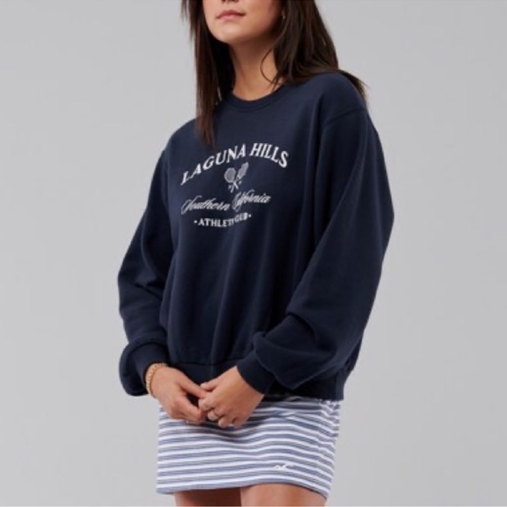 Hollister Laguna Hills Tennis Athletic Club Boyfriend Crewneck Sweatshirt Blue S - Picture 3 of 8